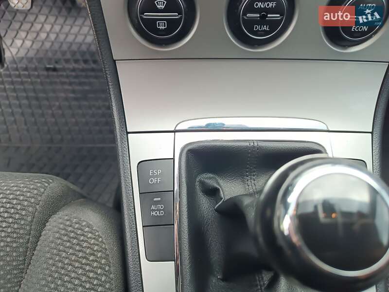 Седан Volkswagen Passat 2006 в Ковелі