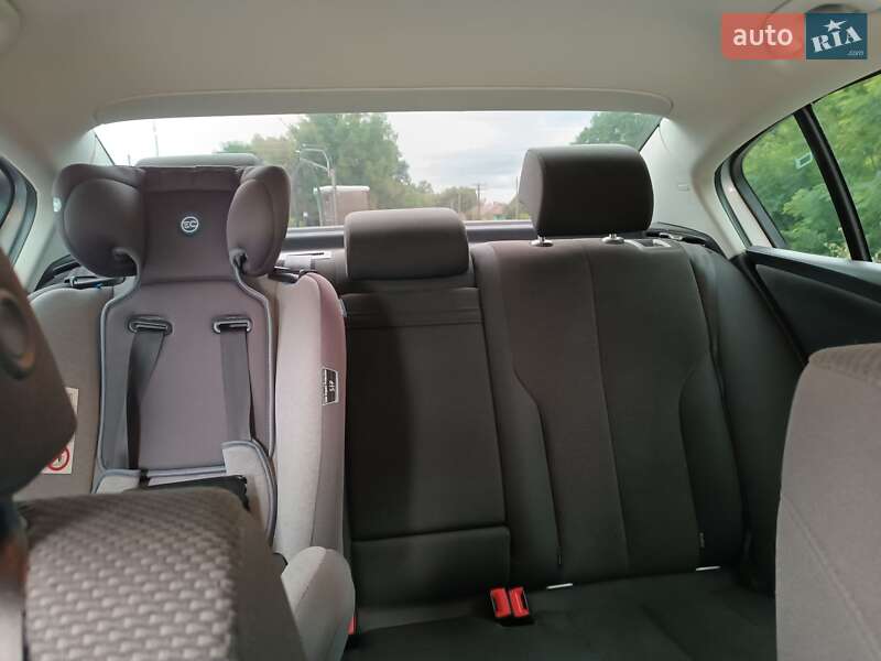 Седан Volkswagen Passat 2006 в Ковелі