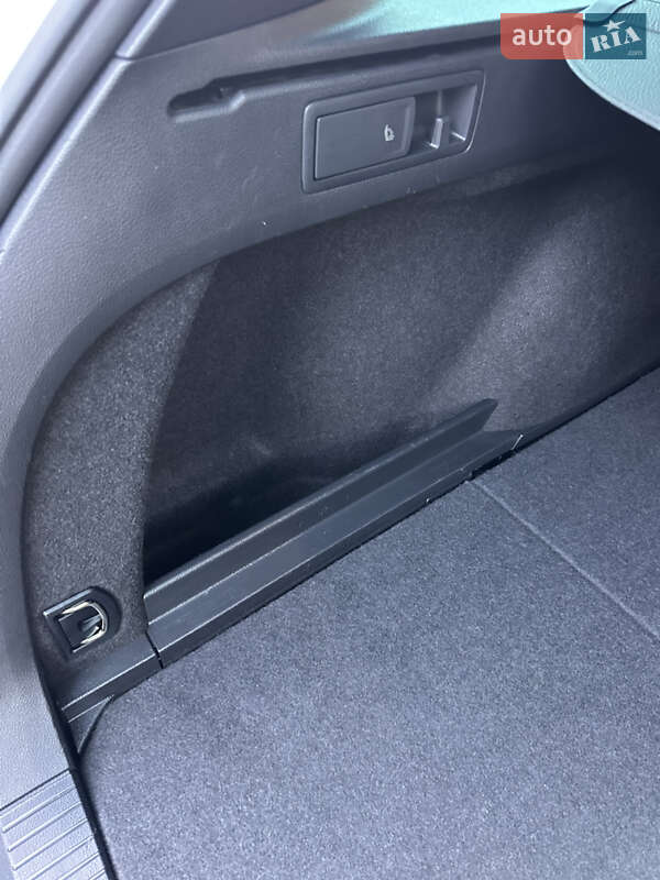 Универсал Volkswagen Passat 2021 в Умани фото 58 Универсал Volkswagen Passat 2021 в Умани