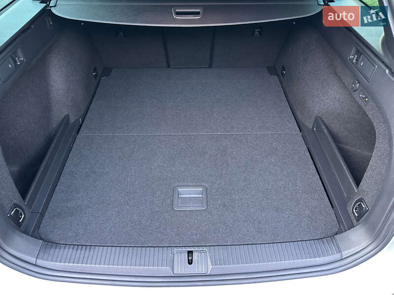 Универсал Volkswagen Passat 2021 в Умани фото 59 Универсал Volkswagen Passat 2021 в Умани