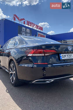 Седан Volkswagen Passat 2021 в Житомирі