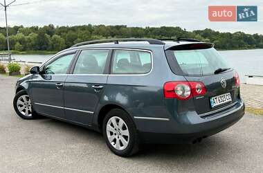 Універсал Volkswagen Passat 2010 в Івано-Франківську