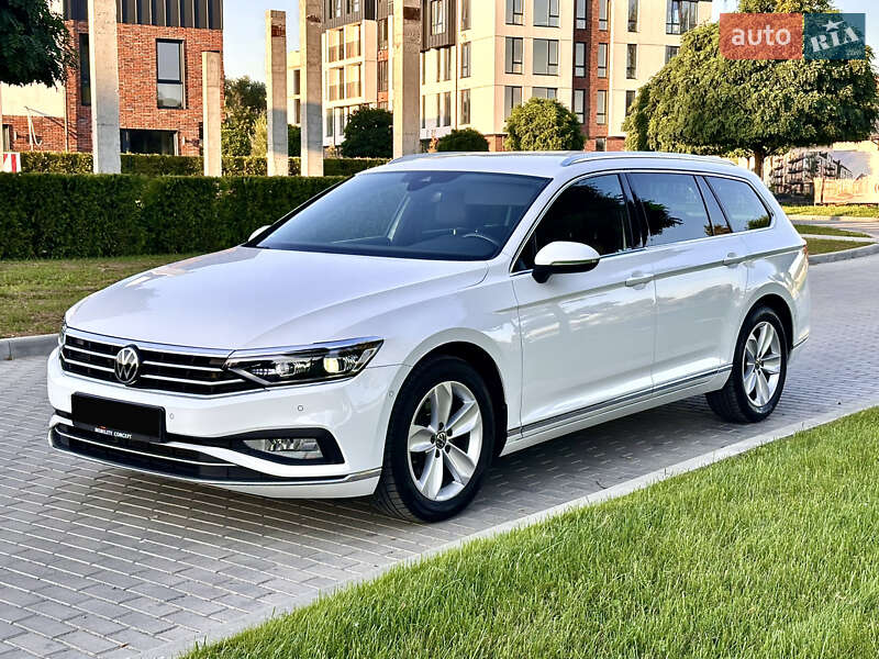 Volkswagen Passat 2021
