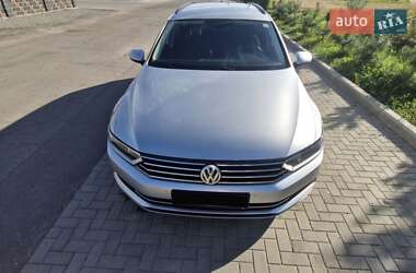 Универсал Volkswagen Passat 2015 в Луцке