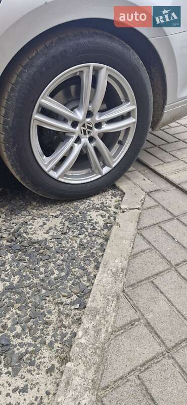 Универсал Volkswagen Passat 2015 в Луцке