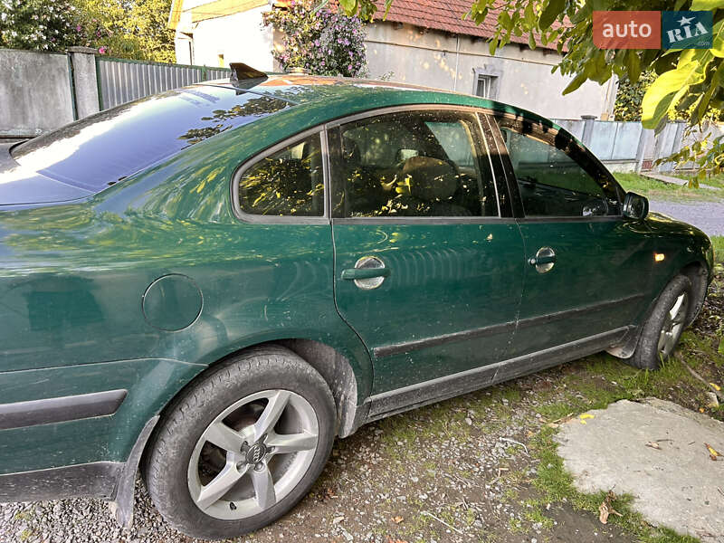 Седан Volkswagen Passat 1997 в Мукачево