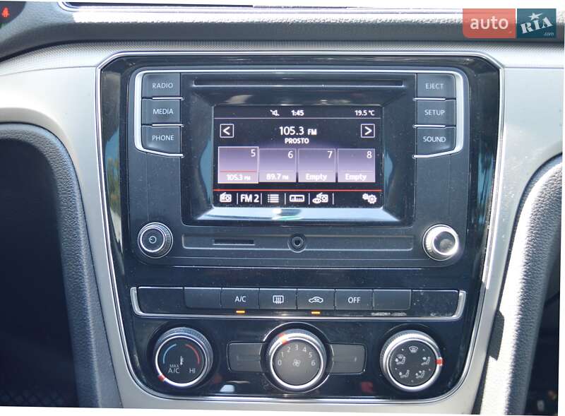 Седан Volkswagen Passat 2018 в Одессе