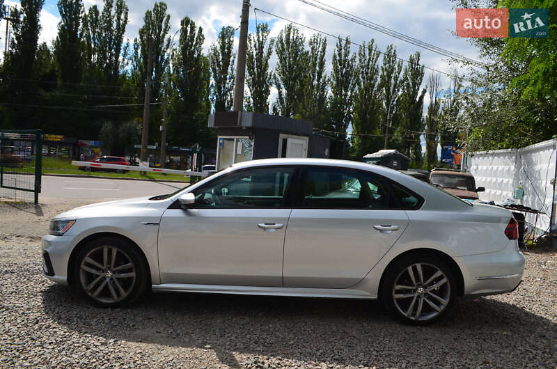 Седан Volkswagen Passat 2018 в Киеве фото 4 Седан Volkswagen Passat 2018 в Киеве