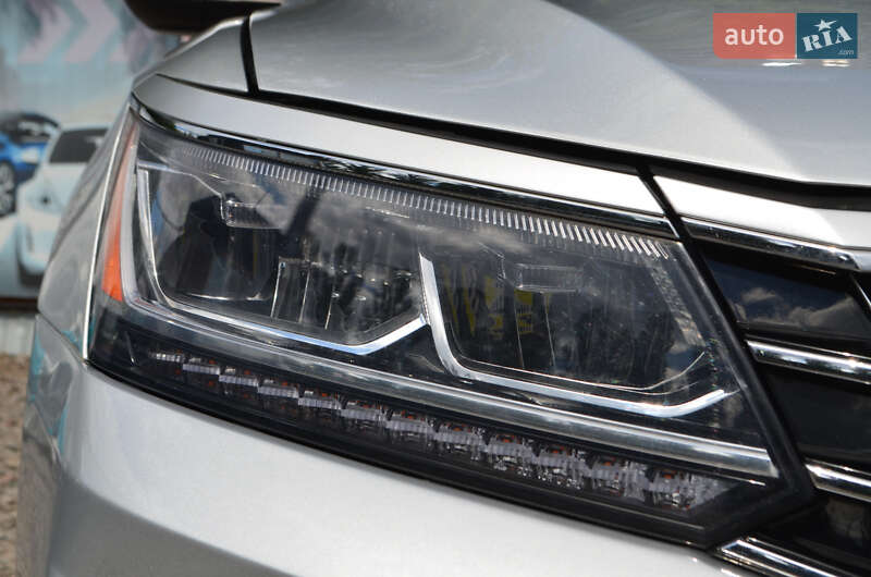 Седан Volkswagen Passat 2018 в Киеве фото 14 Седан Volkswagen Passat 2018 в Киеве