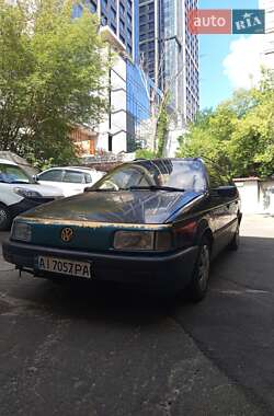 Универсал Volkswagen Passat 1993 в 
