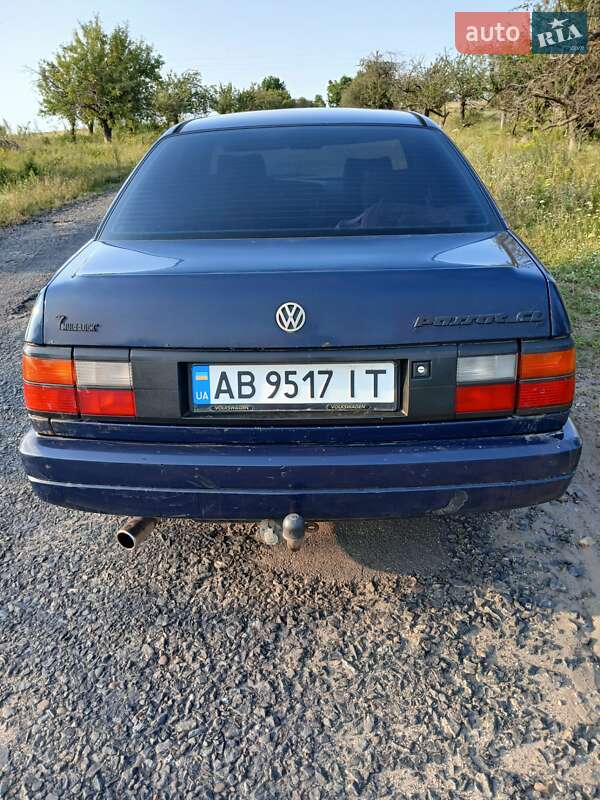 Седан Volkswagen Passat 1993 в Вінниці