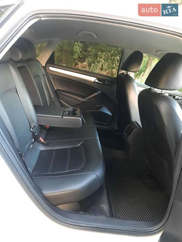 Седан Volkswagen Passat 2012 в Киеве фото 4 Седан Volkswagen Passat 2012 в Киеве