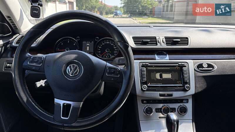 Універсал Volkswagen Passat 2012 в Полтаві