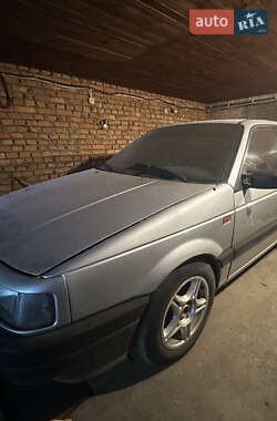 Седан Volkswagen Passat 1990 в Немирові