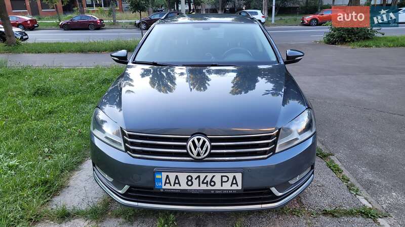 Универсал Volkswagen Passat 2011 в Киеве
