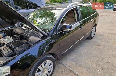 Універсал Volkswagen Passat 2008 в Миколаєві