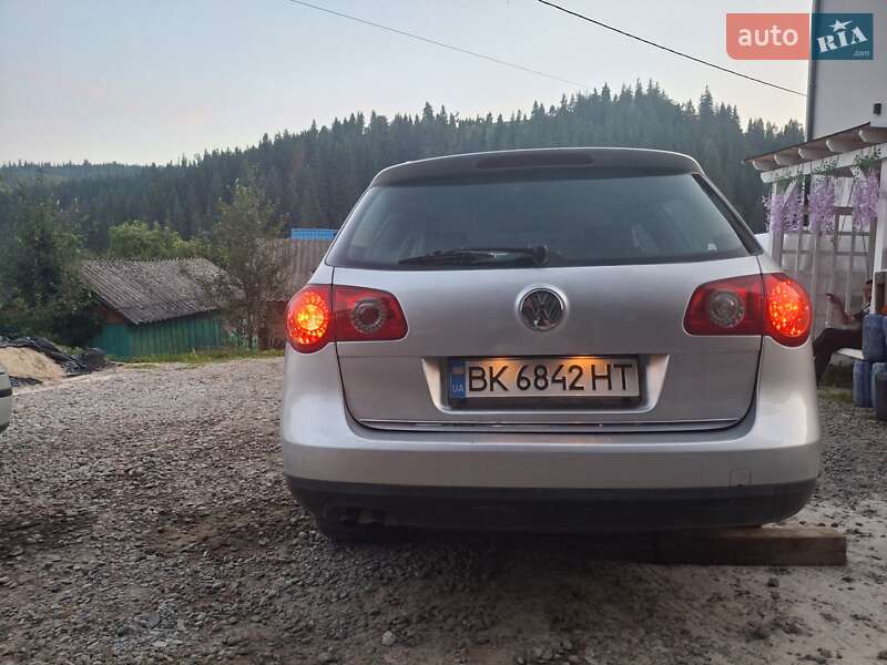 Универсал Volkswagen Passat 2005 в Полянице фото 4 Универсал Volkswagen Passat 2005 в Полянице