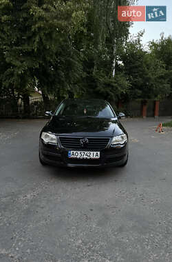 Седан Volkswagen Passat 2005 в Львове
