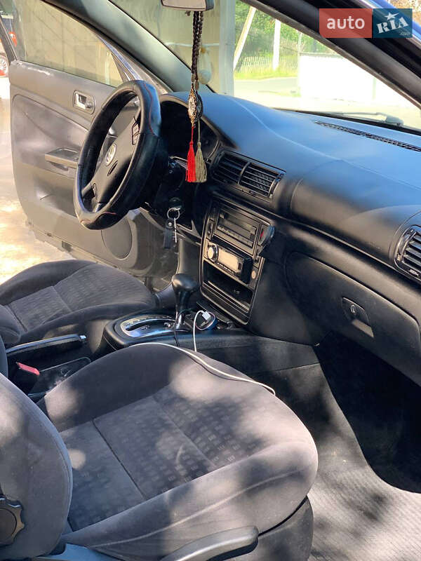 Универсал Volkswagen Passat 2001 в Верховине