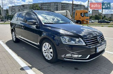 Универсал Volkswagen Passat 2013 в Сумах