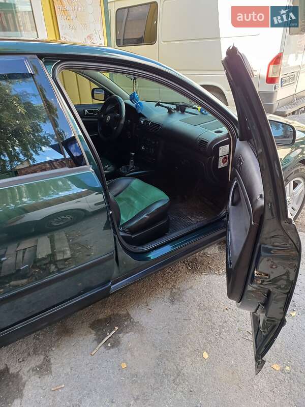 Седан Volkswagen Passat 1997 в Кам'янець-Подільському