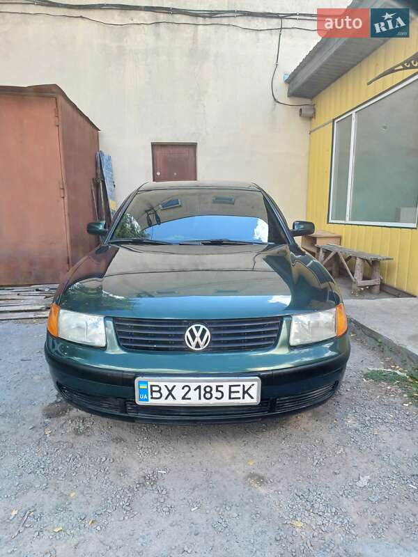 Седан Volkswagen Passat 1997 в Кам'янець-Подільському