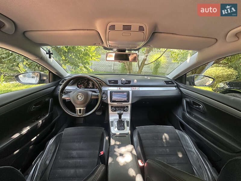 Купе Volkswagen Passat 2009 в Виннице