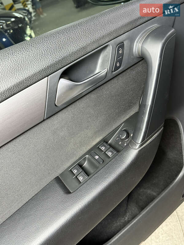 Універсал Volkswagen Passat 2014 в Одесі