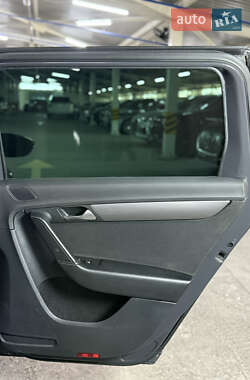 Универсал Volkswagen Passat 2014 в 