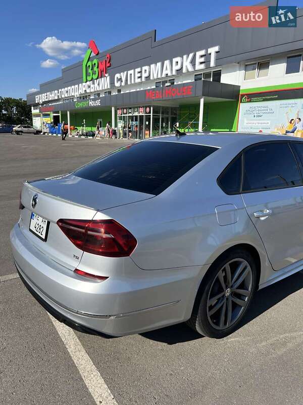 Седан Volkswagen Passat 2018 в Кривому Розі