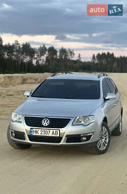 Универсал Volkswagen Passat 2010 в Владимирце
