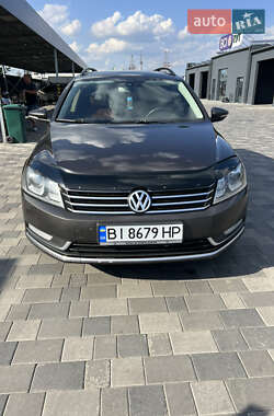 Універсал Volkswagen Passat 2014 в Полтаві