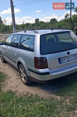 Универсал Volkswagen Passat 2001 в Харькове