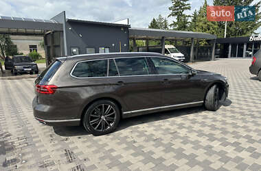 Універсал Volkswagen Passat 2015 в Києві