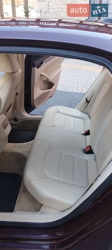 Седан Volkswagen Passat 2014 в Ровно фото 19 Седан Volkswagen Passat 2014 в Ровно
