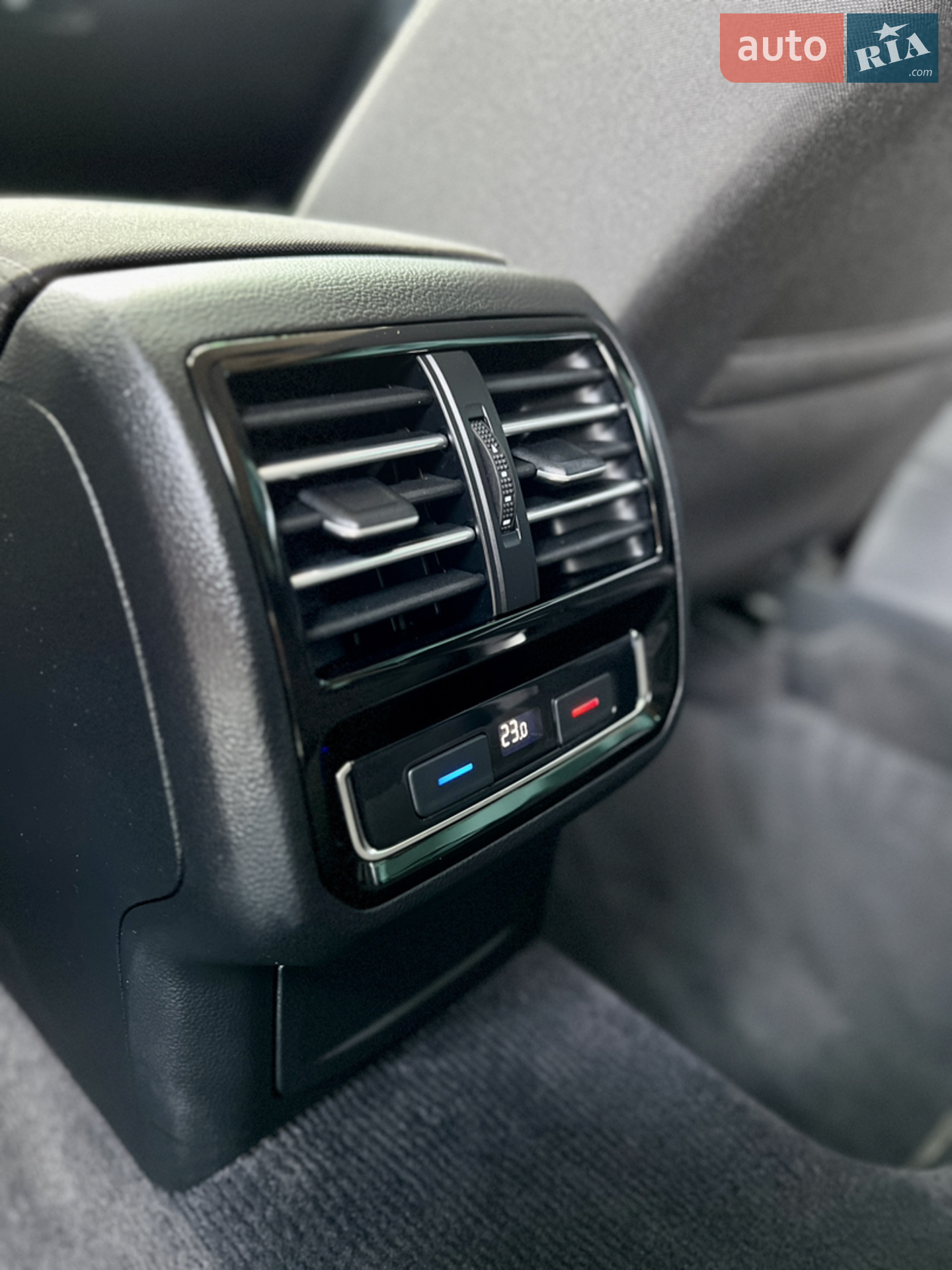 2018 Volkswagen Passat - мініатюра 25