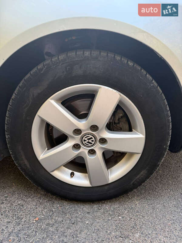 Універсал Volkswagen Passat 2006 в Гайвороні