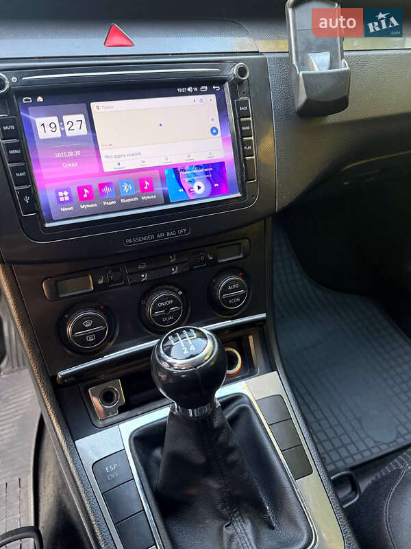 Універсал Volkswagen Passat 2006 в Гайвороні