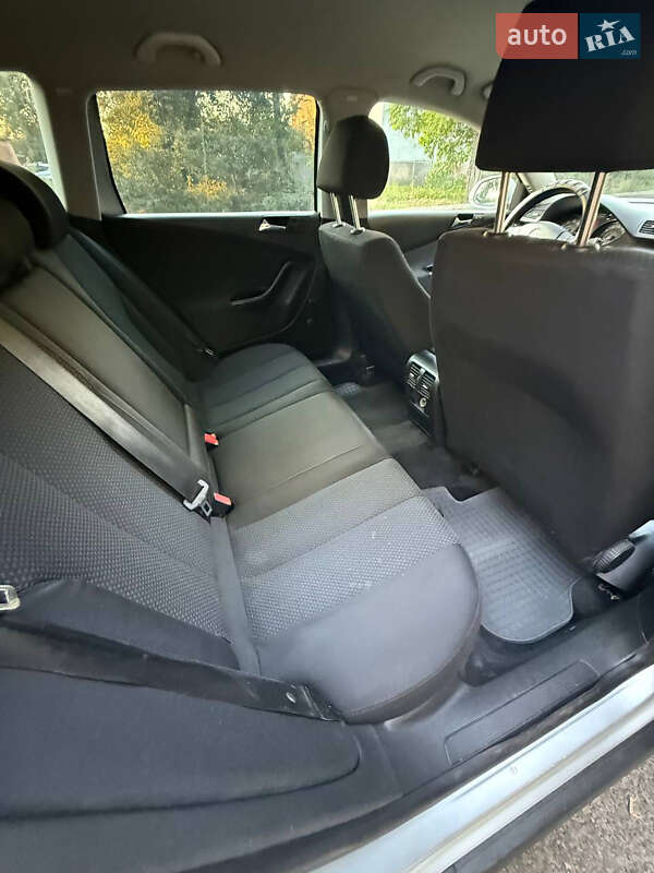 Універсал Volkswagen Passat 2006 в Гайвороні