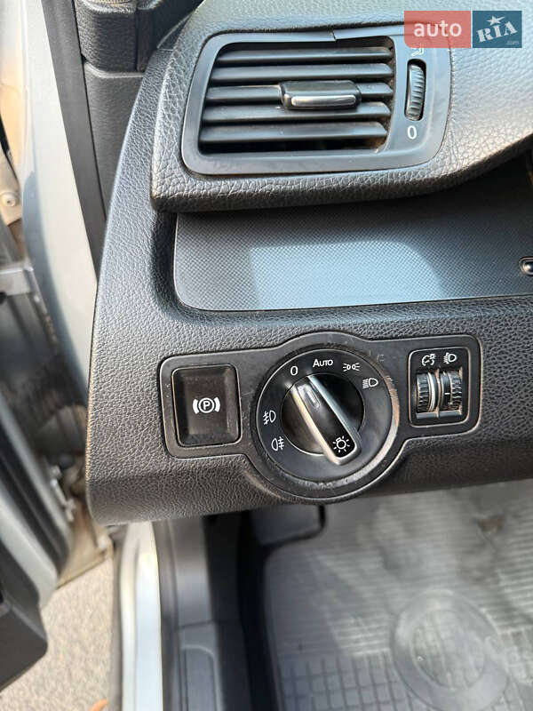 Універсал Volkswagen Passat 2006 в Гайвороні