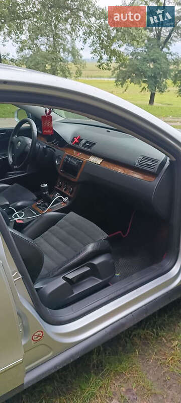 Седан Volkswagen Passat 2006 в Виннице