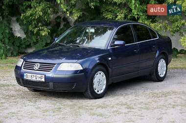 Седан Volkswagen Passat 2002 в Кременчуге