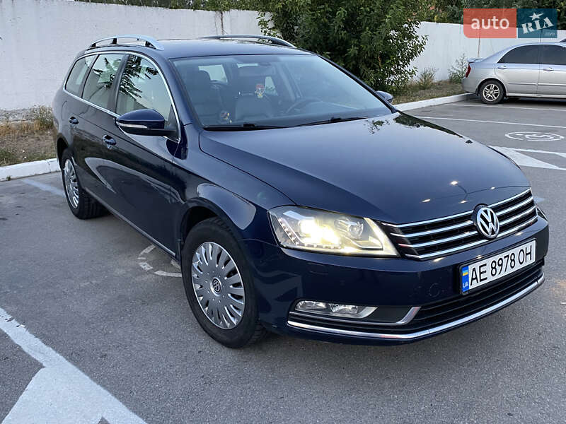 Универсал Volkswagen Passat 2012 в Днепре