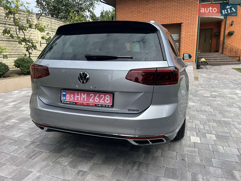 Универсал Volkswagen Passat 2021 в Житомире