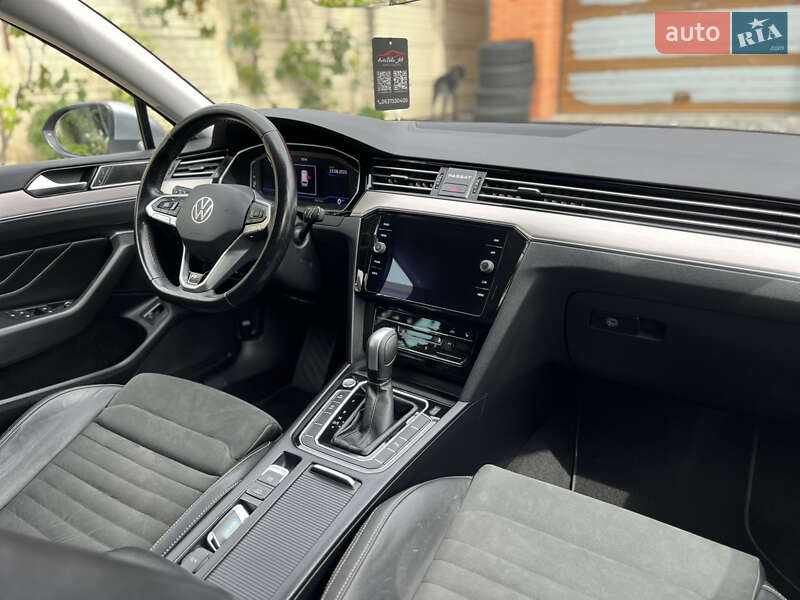 Универсал Volkswagen Passat 2021 в Житомире
