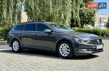 Универсал Volkswagen Passat 2015 в Черновцах