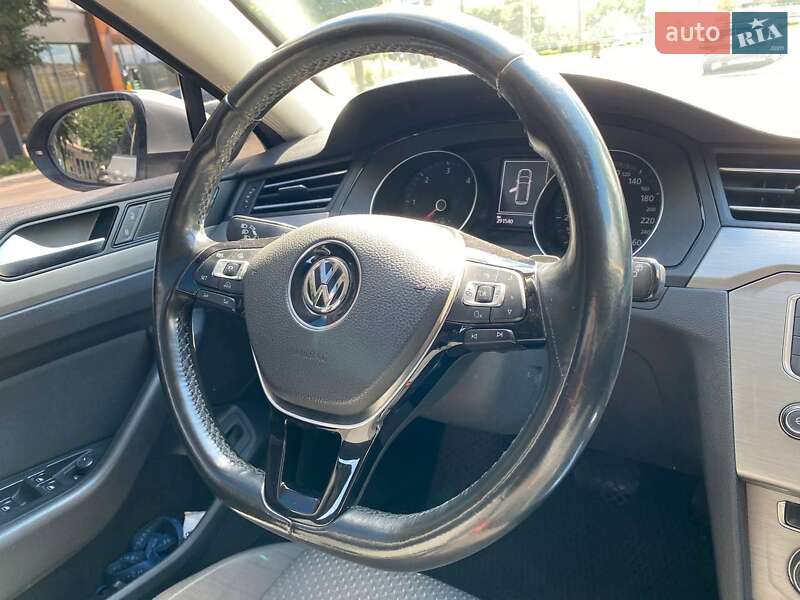 Универсал Volkswagen Passat 2015 в Белой Церкви