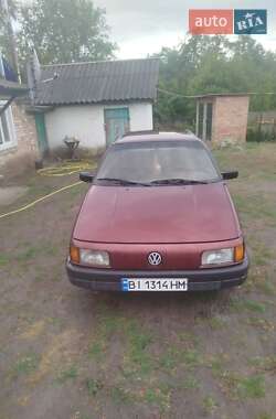 Седан Volkswagen Passat 1991 в Новых Санжарах