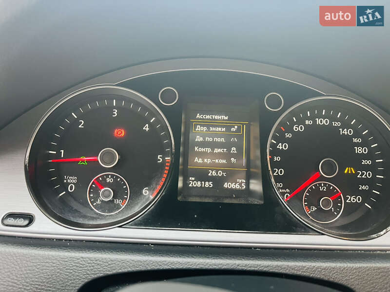 Универсал Volkswagen Passat 2014 в Одессе