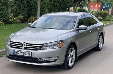 Седан Volkswagen Passat 2014 в Киеве